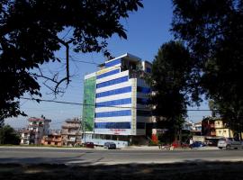 子午线套房酒店，位于加德满都的酒店