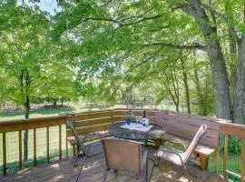 Updated Home with Deck 2 Mi to Sister Bay Beach!