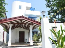 Sanmi Home Rentals Battaramulla，位于巴塔拉穆拉的酒店