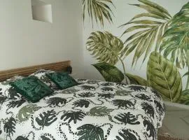 Le Monstera Hopitaux Lyon Sud Métro B Moyenne et longue durée
