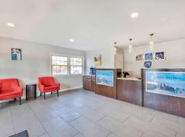 Motel 6-Falls Church, VA - Arlington Boulevard，位于福尔斯彻奇的酒店