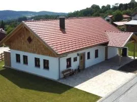 Chalet Zur Wildrose mit Sauna und Whirlpool