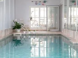 Luxury Seafront Family Home - Indoor Pool