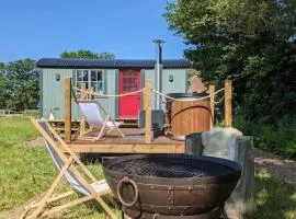 Kenny’s Hut