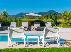 Best Western Plus Hotel Restaurant Les Humanistes proche Route des Vins，位于塞莱斯塔的酒店