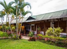 ECO HOTEL BOUTIQUE en Ecoparque Chinauta, PISCINA, GRANJA, JUEGOS，位于Los Guayabos的酒店