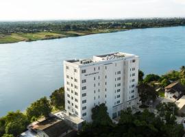 Riverfront Apartments Vientiane，位于万象的公寓