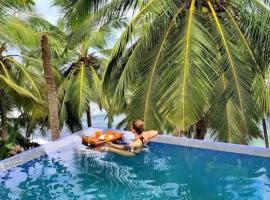 Beach front pool resort，位于坦加拉的酒店