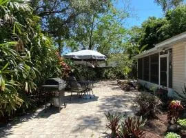 One Bed Suite near Beaches and Downtown Sarasota
