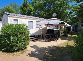 Mobil-Home climatisé à Oléron，位于拉康提内勒的木屋