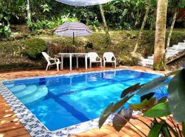 Casa Quinta con Billar, Tejo, Jacuzzy climatizado, kiosco, piscina，位于拉维加的酒店
