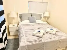 Private Rooms close to Miami Airport - Free parking - 02