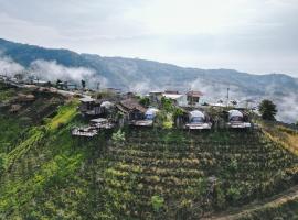 CLIFF VERANDAH @ DOI LAN，位于Ban Huai Khai的度假村