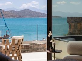 Naiades Boutique Hotel - Adults Only，位于伊罗达的酒店