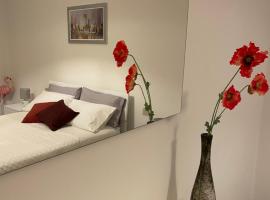 Rondi-Home - Casa vacanze Empoli，位于恩波利的酒店