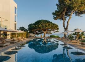 ME Ibiza - The Leading Hotels of the World，位于圣埃乌拉利亚的带按摩浴缸的酒店