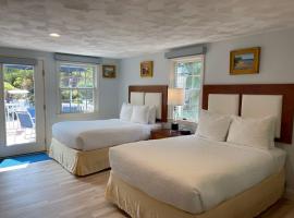 宜人海湾村度假酒店，位于查塔姆的酒店