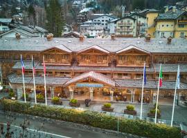 iH Hotels Courmayeur Mont Blanc，位于库马约尔的Spa酒店