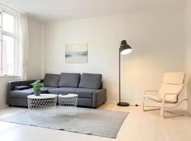 Three Bedroom Apartment In Esbjerg, Kronprinsensgade 20