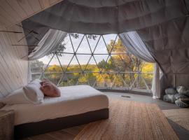 Missing Hotel，位于马布尔福尔斯的酒店