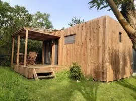 Studio en bois à 20mn du Puy du Fou avec grand jardin