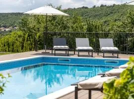 3 Luxury bedroom Apartment EMMA