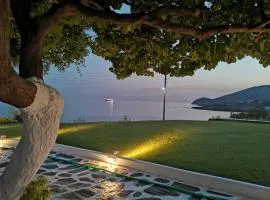 Chryssa Bungalows