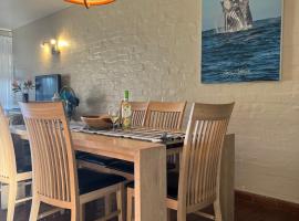 Dolphin View Self Catering，位于斯科特堡的酒店