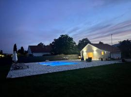 Pool & River House - Lazara，位于Danilovgrad的乡村别墅