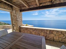 Oliventu - Tra gli ulivi sul mare，位于莱乌卡的酒店