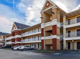 MainStay Suites Knoxville - Cedar Bluff，位于诺克斯维尔诺克斯维尔西的酒店