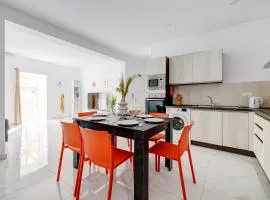 Modern Family Holiday Retreat in Gzira