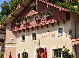 Hotel Hofwirt Neubeuern，位于诺伊博伊埃尔恩的酒店
