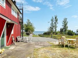 8 person holiday home in BRÅLANDA-By Traum，位于Brålanda的酒店