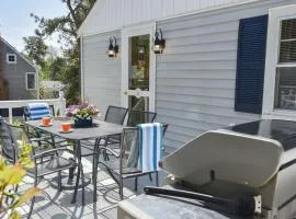 Lovely Home Minutes from Beach in Chatham
