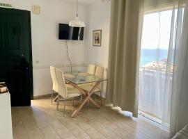 Beach 'Glyfada' apartment 118，位于格利法达的酒店