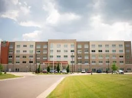 Holiday Inn Express & Suites Onalaska - La Crosse Area by IHG