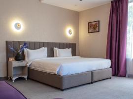 Orient Hotel Bishkek，位于比什凯克的酒店