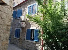 Studio Apartment Danka Old Town Budva