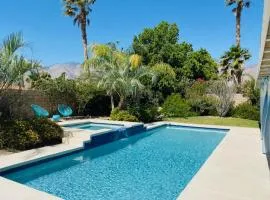 Two-Villa-Compound Palm Springs Villas, 2 Pools, 2 Spas, Magical Views, Sleeps 12