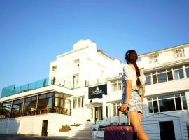 Çamlık 87 Hotel Ayvalık，位于艾瓦勒克的酒店