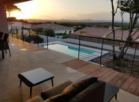Villa neuve avec piscine，位于博尼法乔的度假屋