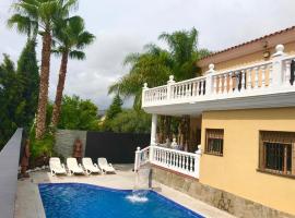Villa Holiday，位于卡斯特利翁-德拉普拉纳的海滩短租房