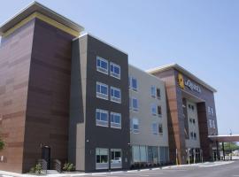 La Quinta Inn & Suites by Wyndham Manchester - Arnold AFB，位于曼彻斯特的酒店