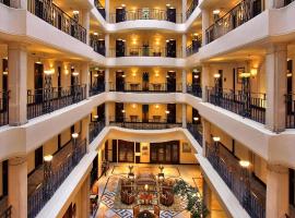 ITC Windsor, a Luxury Collection Hotel, Bengaluru，位于班加罗尔National Gallery of Modern Art附近的酒店