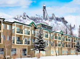 Four Points by Sheraton Hotel & Suites Calgary West，位于卡尔加里加拿大奥林匹克公园附近的酒店