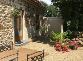 Gites du Manoir，位于Runan的酒店
