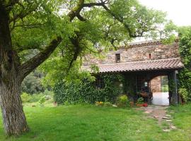 Bed and Breakfast Casanova de Sant Miquel，位于Aiguafreda的带停车场的酒店