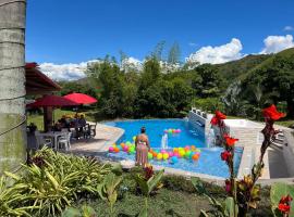 Monteverde Holiday Apartments，位于布加的酒店