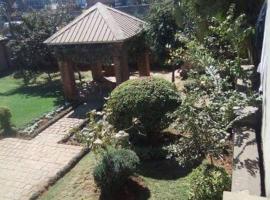 Villa Herifanja Antsirabe，位于安齐拉贝的乡村别墅